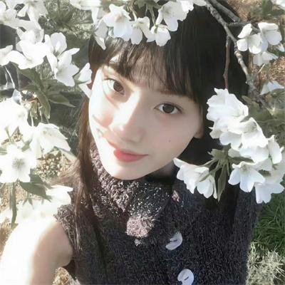滑板女孩